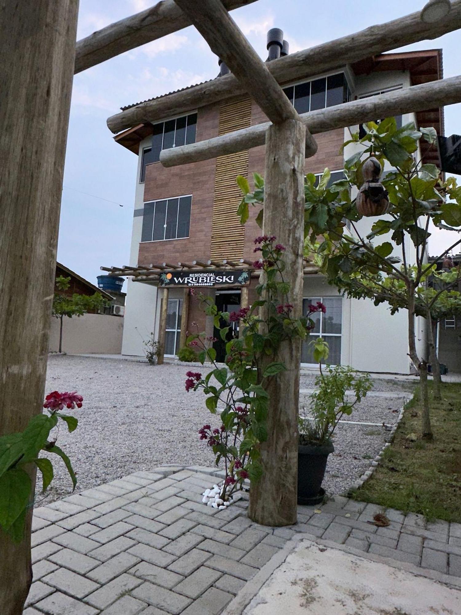 Residencial Wrubleski Sc Pinheira Kültér fotó
